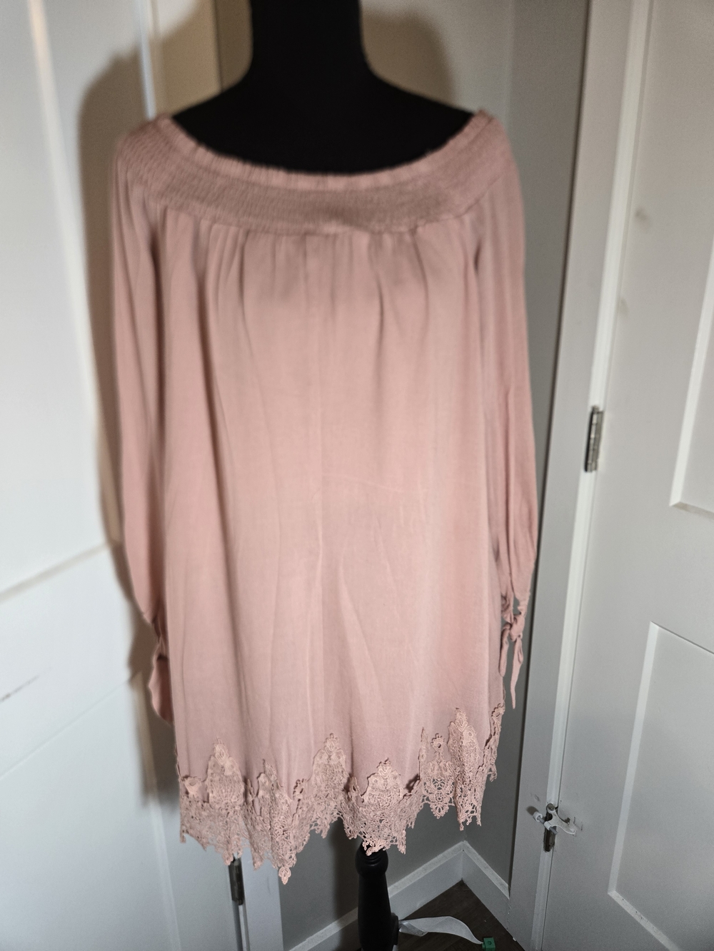ASTR The Label Blush Pink Lace Hem Off The Shoulder Mini Dress S